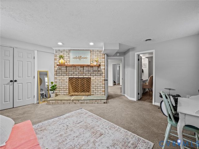 11400 Coalboro Rd, Chesterfield, VA 23838