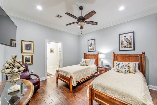 141 Waterford Dr, Thibodaux, LA 70301