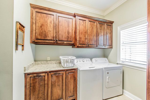 141 Waterford Dr, Thibodaux, LA 70301