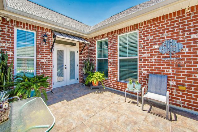141 Waterford Dr, Thibodaux, LA 70301