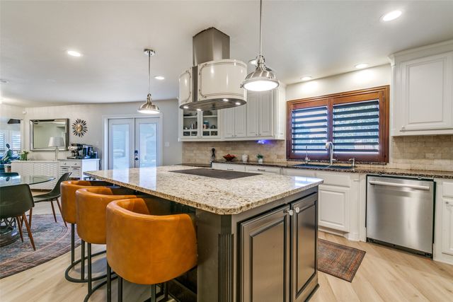 5933 Steve Court, Westlake, TX 76262