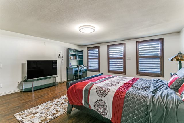 5933 Steve Court, Westlake, TX 76262