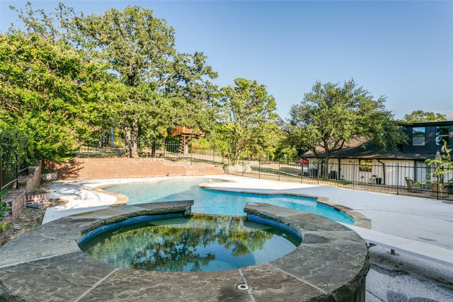5933 Steve Court, Westlake, TX 76262