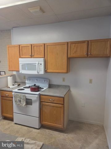 304 N FRONT ST, Liverpool, PA 17045