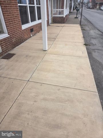 304 N FRONT ST, Liverpool, PA 17045