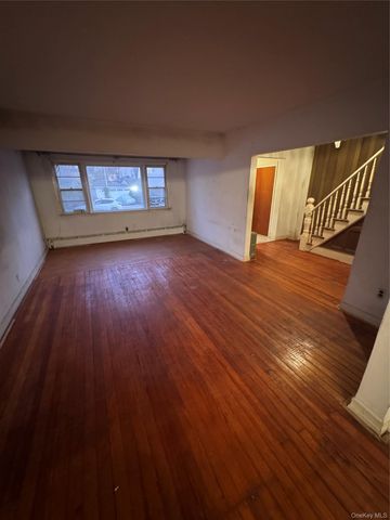 41 Harrison Avenue, Lynbrook, NY 11563