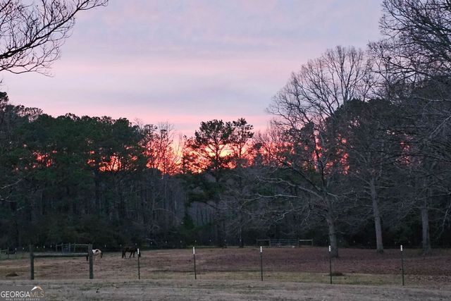 2433 McGarity Road, Mcdonough, GA 30252