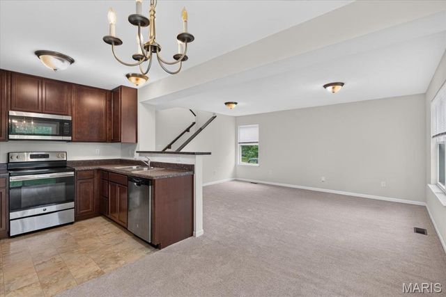 313 Lindy Boulevard, Ballwin, MO 63021