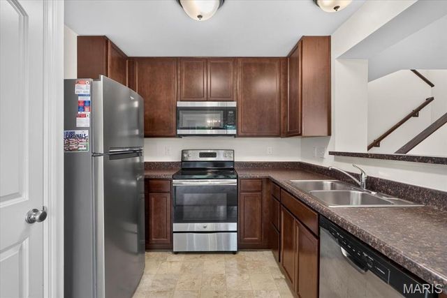 313 Lindy Boulevard, Ballwin, MO 63021