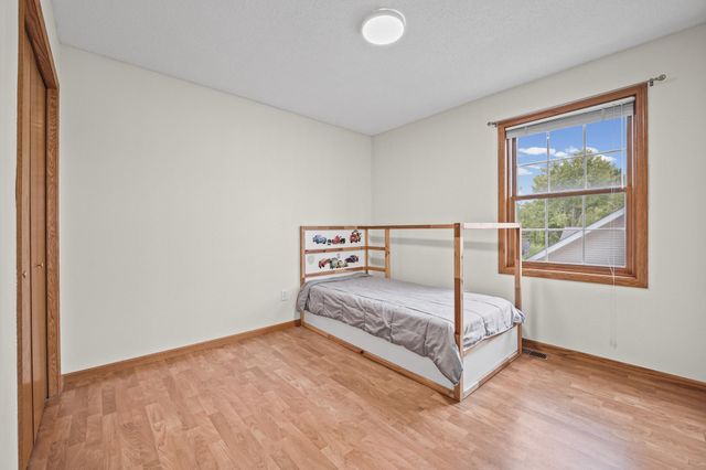 611 Bellvue Lane, Brooklyn Center, MN 55430