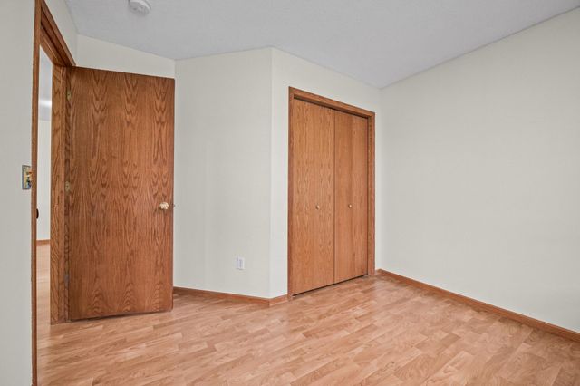 611 Bellvue Lane, Brooklyn Center, MN 55430