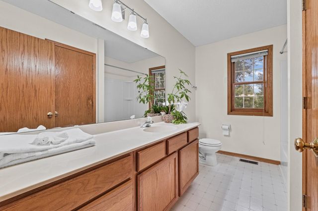 611 Bellvue Lane, Brooklyn Center, MN 55430