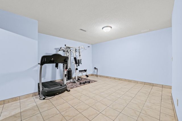 611 Bellvue Lane, Brooklyn Center, MN 55430