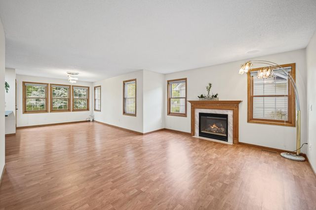 611 Bellvue Lane, Brooklyn Center, MN 55430