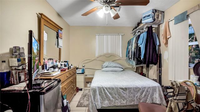 3570 NW 34th Way, Lauderdale Lakes, FL 33309