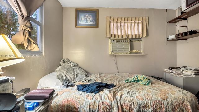 3570 NW 34th Way, Lauderdale Lakes, FL 33309