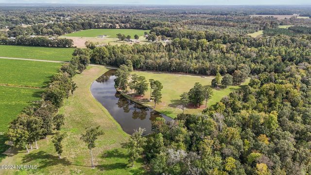 215 Nc 43 Hwy, Vanceboro, NC 28586