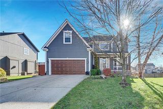 613 E Skylark Street, Gardner, KS 66030