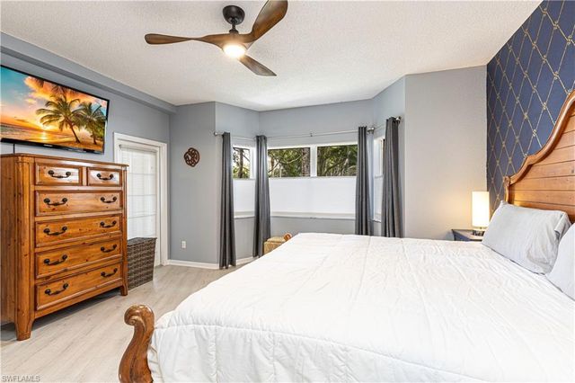 1018 Woodshire LN A108, Naples, FL 34105