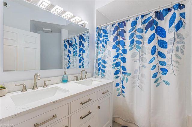 1018 Woodshire LN A108, Naples, FL 34105