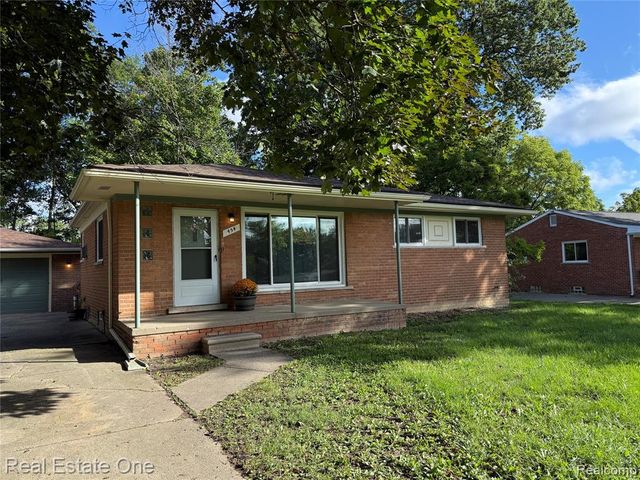 454 Tilmor Drive, Waterford, MI 48328