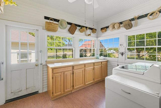 14192 E Kamm, Kingsburg, CA 93631