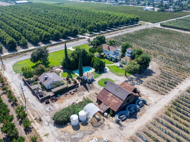 14192 E Kamm, Kingsburg, CA 93631