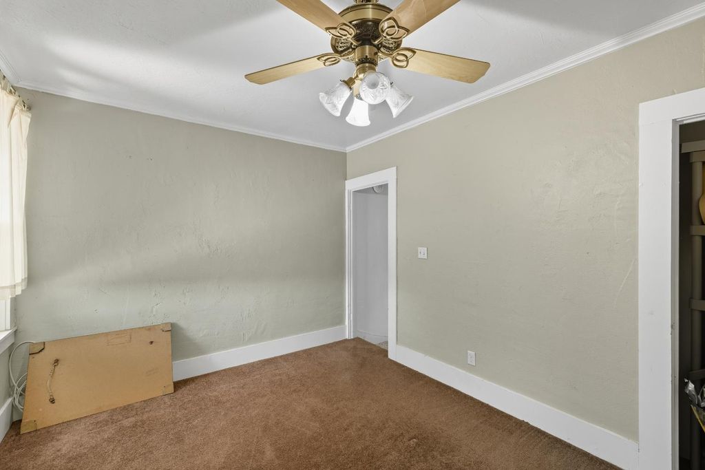 Image 23 of property listing at 14192 E Kamm, Kingsburg, CA 93631