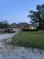 904 E McCann Road, Rogers, AR 72758