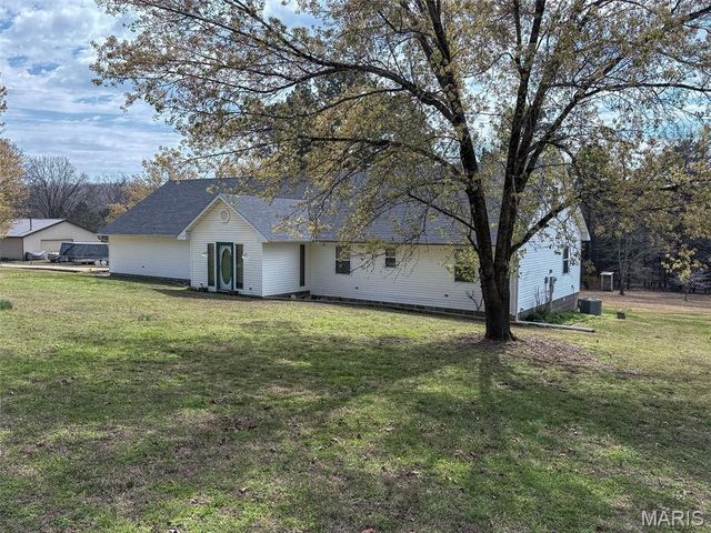628 County Road 420, Poplar Bluff, MO 63901