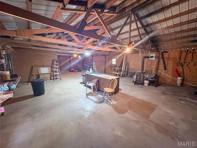 628 County Road 420, Poplar Bluff, MO 63901