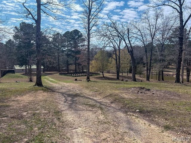 628 County Road 420, Poplar Bluff, MO 63901