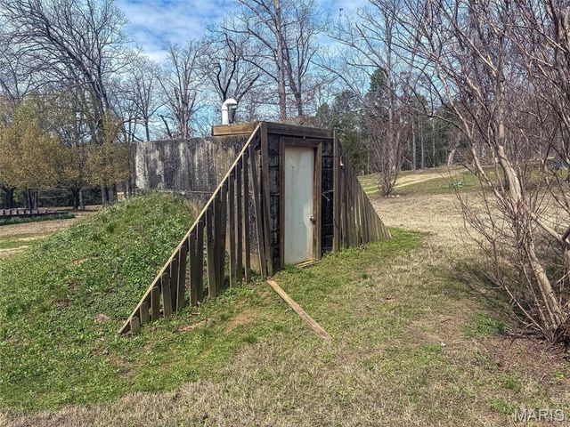 628 County Road 420, Poplar Bluff, MO 63901