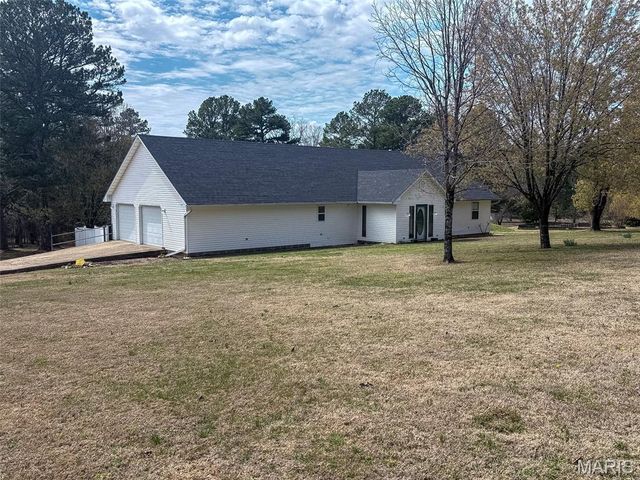 628 County Road 420, Poplar Bluff, MO 63901