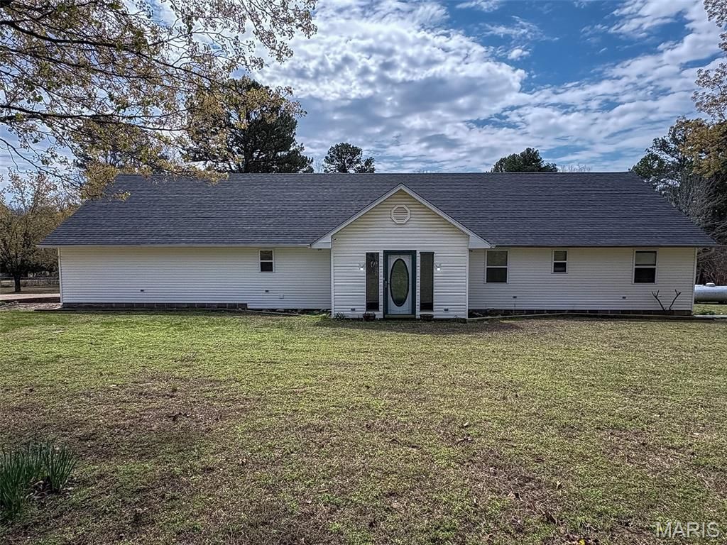 628 County Road 420, Poplar Bluff, MO 63901