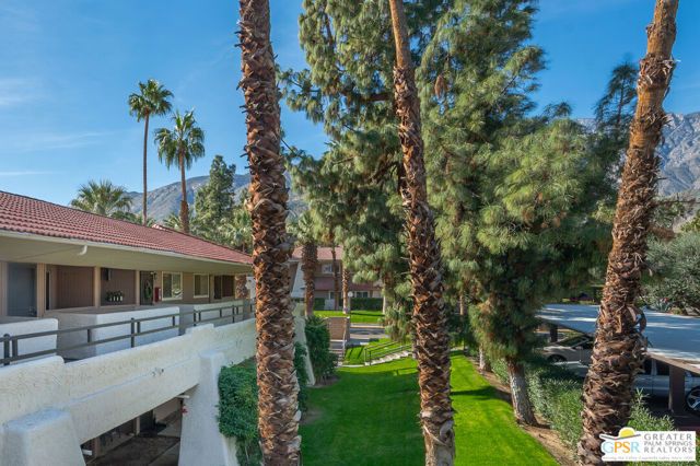 550 N Villa Court 205, Palm Springs, CA 92262