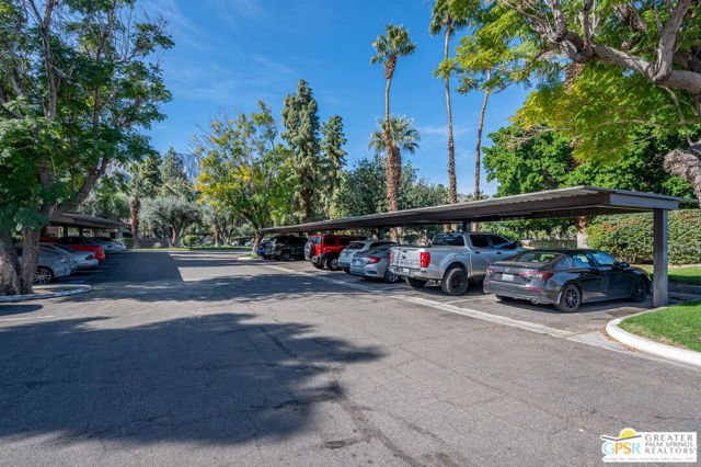 550 N Villa Court 205, Palm Springs, CA 92262