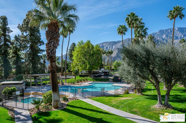550 N Villa Court 205, Palm Springs, CA 92262
