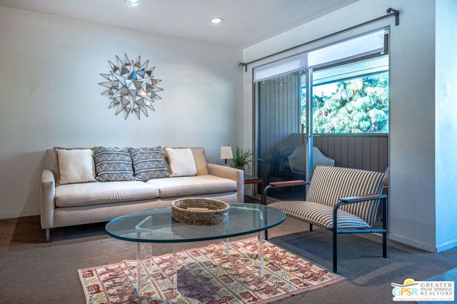 550 N Villa Court 205, Palm Springs, CA 92262