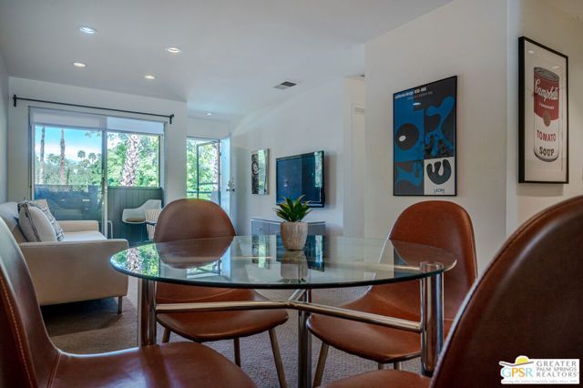 550 N Villa Court 205, Palm Springs, CA 92262
