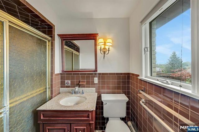 141 Middlesex Avenue, Englewood Cliffs, NJ 07632