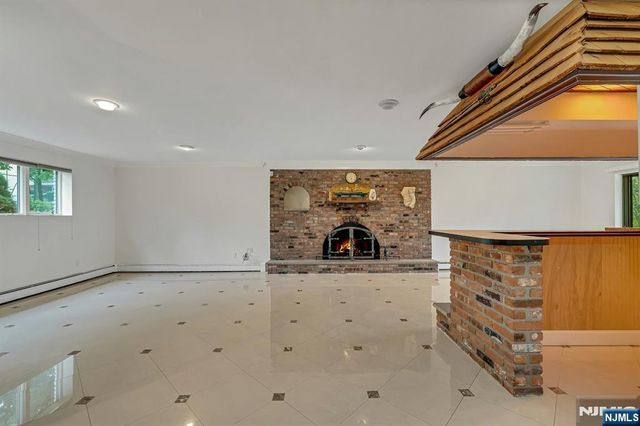 141 Middlesex Avenue, Englewood Cliffs, NJ 07632