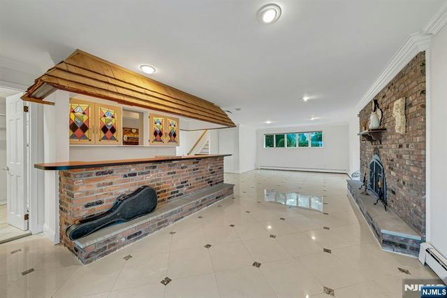 141 Middlesex Avenue, Englewood Cliffs, NJ 07632