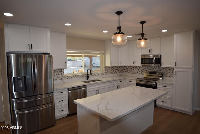 7013 W JOSAC Street, Glendale, AZ 85308