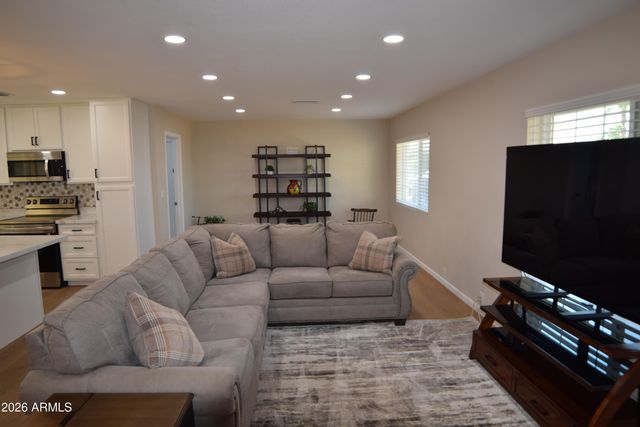 7013 W JOSAC Street, Glendale, AZ 85308