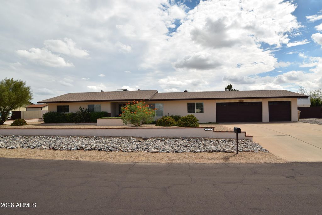 7013 W JOSAC Street, Glendale, AZ 85308
