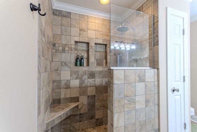 1040 Whites Creek Ln, Decaturville, TN 38329