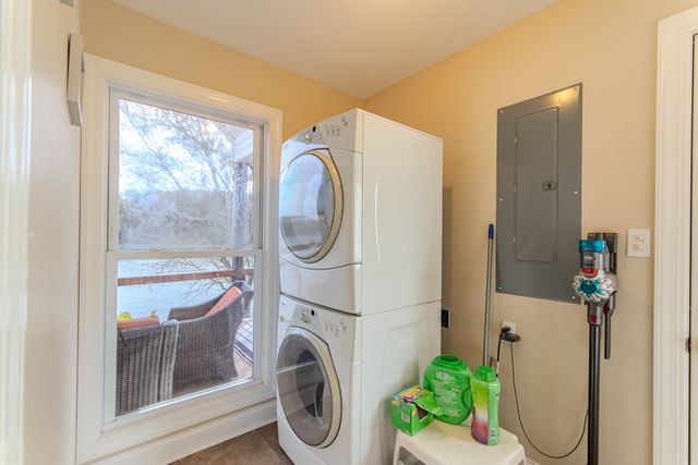 1040 Whites Creek Ln, Decaturville, TN 38329