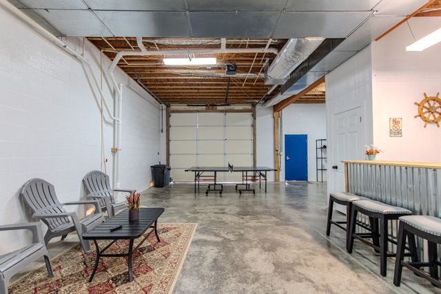 1040 Whites Creek Ln, Decaturville, TN 38329