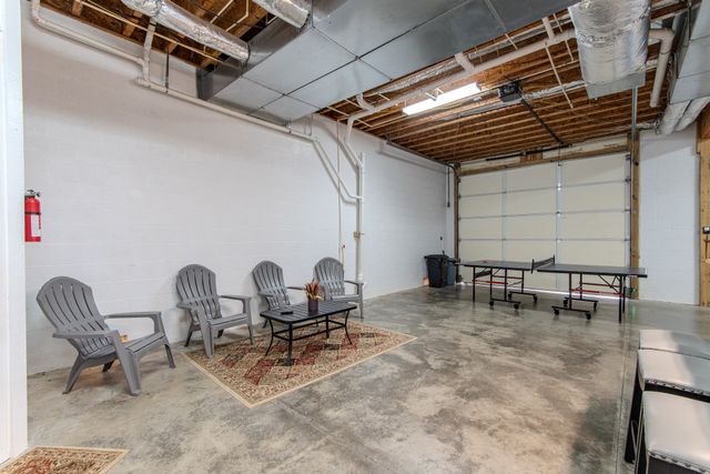 1040 Whites Creek Ln, Decaturville, TN 38329